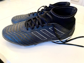 Adidas Predator - jalkapallokengät, Jalkapallo, Urheilu ja ulkoilu, Rauma, Tori.fi Adidas Predator - jalkapallokengät, Jalkapallo, Urheilu ja ulkoilu, Rauma, Tori.fi