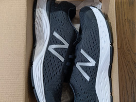 New Balance 680 v6 US 8,5, Juoksu ja lenkkeily, Urheilu ja ulkoilu, Pori, Tori.fi New Balance 680 v6 US 8,5, Juoksu ja lenkkeily, Urheilu ja ulkoilu, Pori, Tori.fi