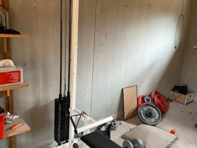 Ylätalja & Käsipainoja, Kuntoilu ja fitness, Urheilu ja ulkoilu, Pori, Tori.fi Ylätalja & Käsipainoja, Kuntoilu ja fitness, Urheilu ja ulkoilu, Pori, Tori.fi