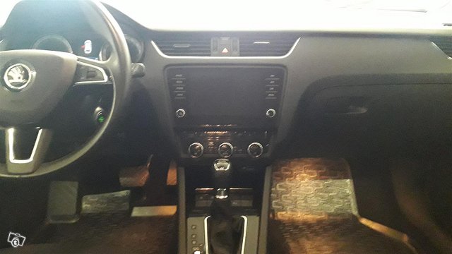 Skoda Octavia 6