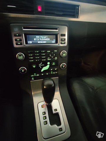 Volvo V70 6