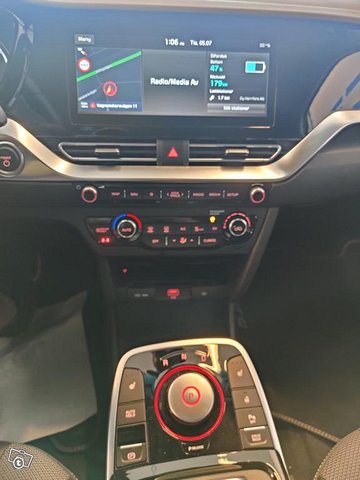 Kia NIRO 8