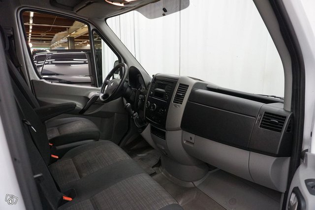 Mercedes-Benz Sprinter 20