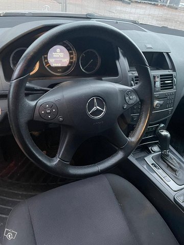 Mercedes-Benz 200 7