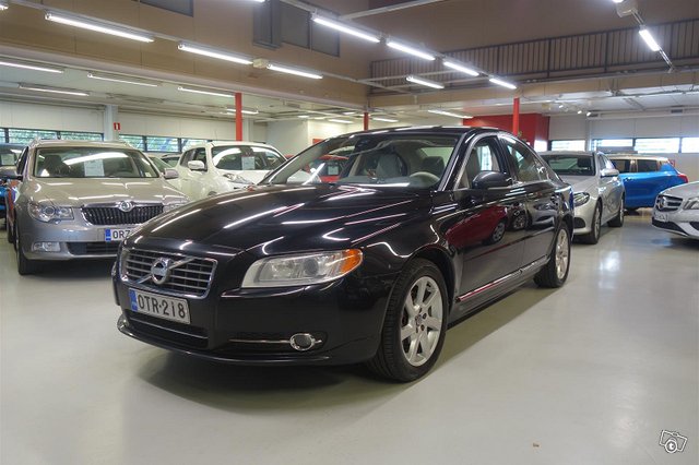 Volvo S80
