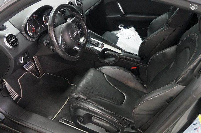 AUDI TT RS 7