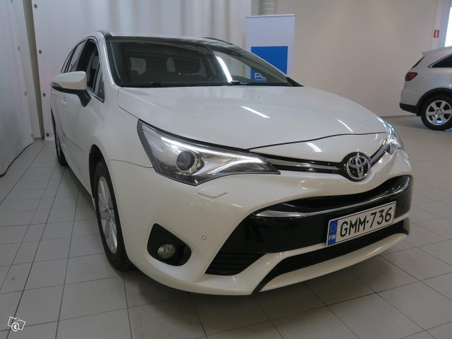 Toyota AVENSIS 4