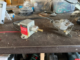 Polttoainepumppu ja paineensäädin, Veneen varusteet ja varaosat, Venetarvikkeet ja veneily, Forssa, Tori.fi Polttoainepumppu ja paineensäädin, Veneen varusteet ja varaosat, Venetarvikkeet ja veneily, Forssa, Tori.fi