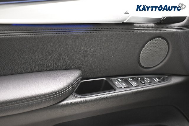 BMW X5 8