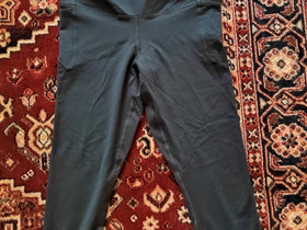 Under armour trikoot, Vaatteet ja kengät, Kotka, Tori.fi Under armour trikoot, Vaatteet ja kengät, Kotka, Tori.fi