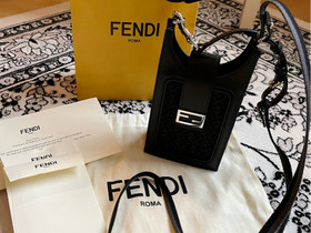 Fendi pikkulaukku, Laukut ja hatut, Asusteet ja kellot, Turku, Tori.fi Fendi pikkulaukku, Laukut ja hatut, Asusteet ja kellot, Turku, Tori.fi