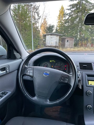 Volvo S40 12