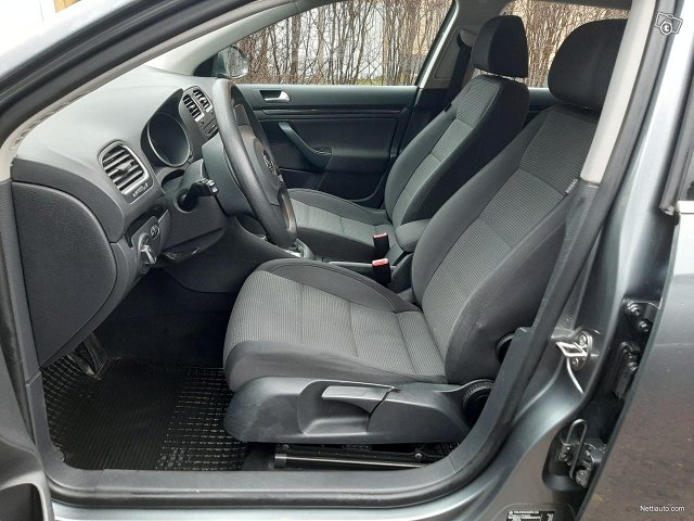 Volkswagen Golf 10