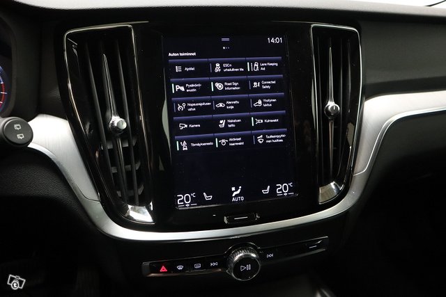 Volvo V60 15