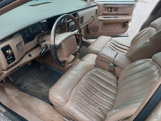 Buick Roadmaster 6