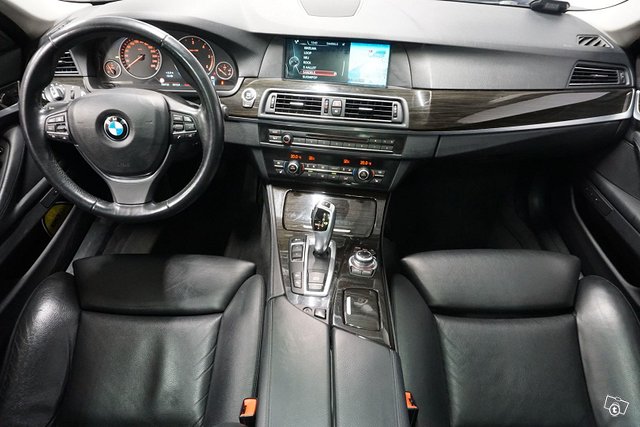 BMW 525 14