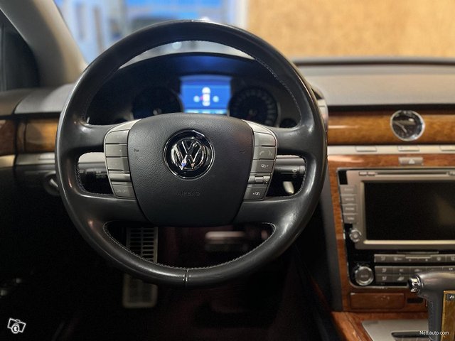 Volkswagen Phaeton 14