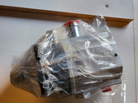 Hydraulipumppu minikaivuriin., Maanrakennuskoneet, Työkoneet ja kalusto, Kajaani, Tori.fi Hydraulipumppu minikaivuriin., Maanrakennuskoneet, Työkoneet ja kalusto, Kajaani, Tori.fi