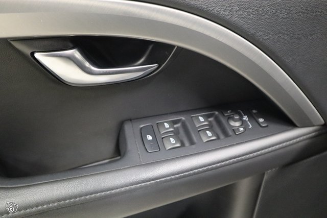 Volvo S80 13