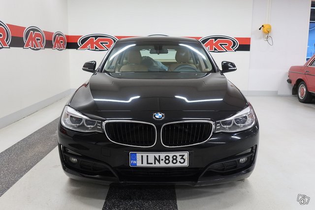 BMW 320 Gran Turismo 2