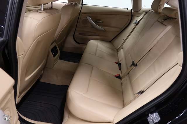 BMW 320 Gran Turismo 9