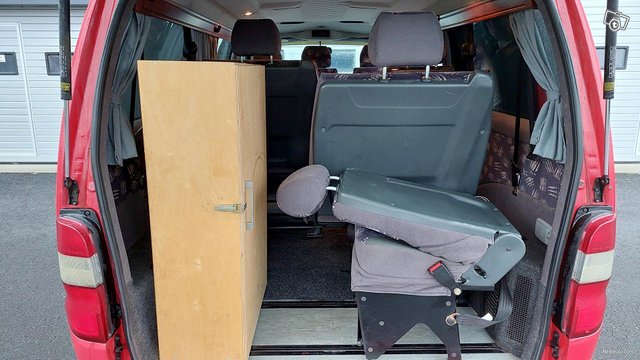 Toyota Hiace 21