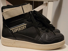 Superdry nilkkurit 38, Vaatteet ja kengät, Rauma, Tori.fi Superdry nilkkurit 38, Vaatteet ja kengät, Rauma, Tori.fi