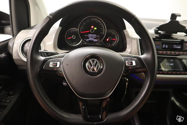 Volkswagen E-UP 12