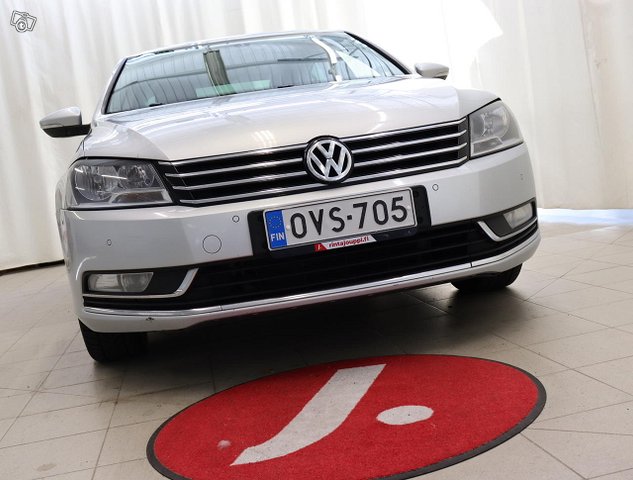 Volkswagen Passat 9
