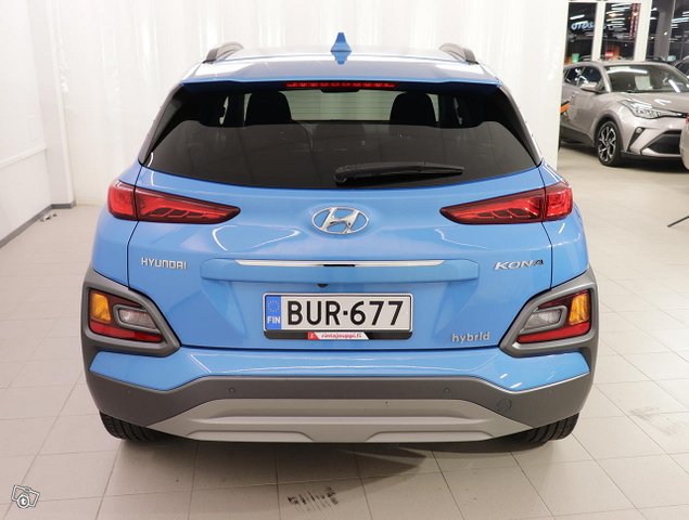 Hyundai KONA 4