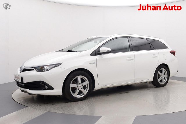 Toyota AURIS 4