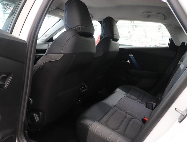 Citroen E-C4 7