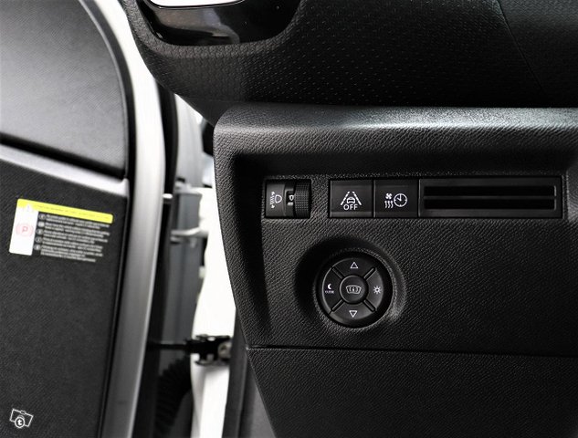 Citroen E-C4 16