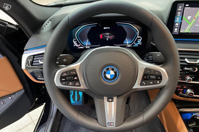 BMW 530 12