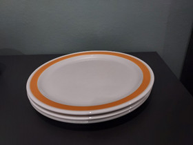 Arabian leipälautasia 3kpl, Ruokailuastiat ja aterimet, Keittiötarvikkeet ja astiat, Kangasala, Tori.fi Arabian leipälautasia 3kpl, Ruokailuastiat ja aterimet, Keittiötarvikkeet ja astiat, Kangasala, Tori.fi