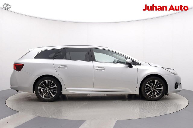 Toyota AVENSIS 3
