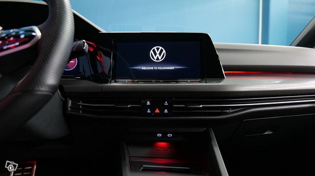 VOLKSWAGEN GOLF 7