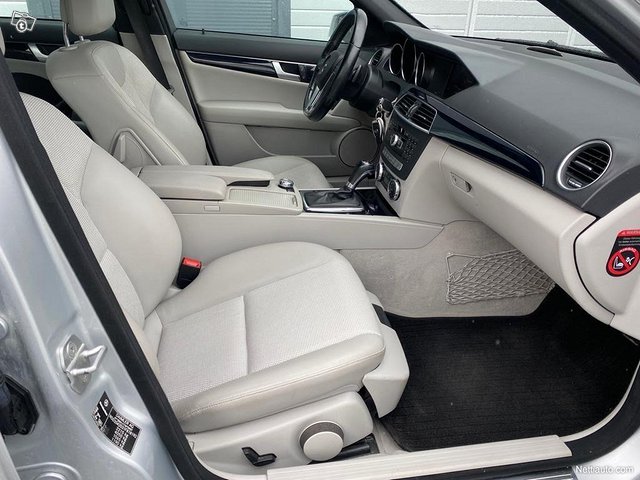 Mercedes-Benz C 13
