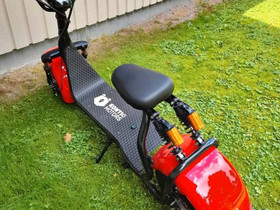 Punainen Sähköskootteri, Muut motot, Moto, Salo, Tori.fi Punainen Sähköskootteri, Muut motot, Moto, Salo, Tori.fi