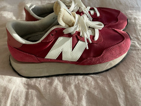 New Balance -lenkkarit, koko 37, Vaatteet ja kengät, Kauniainen, Tori.fi New Balance -lenkkarit, koko 37, Vaatteet ja kengät, Kauniainen, Tori.fi