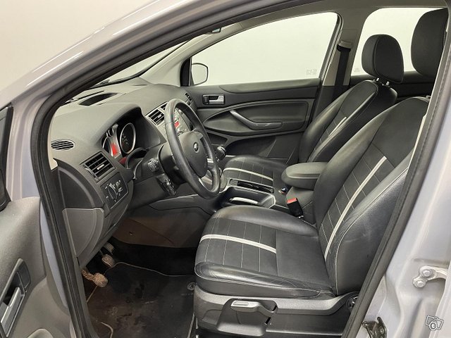 Ford Kuga 9