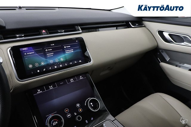 LAND ROVER Range Rover Velar 13