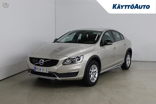 VOLVO S60 Cross Country