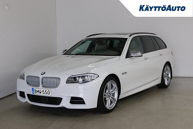 BMW M550