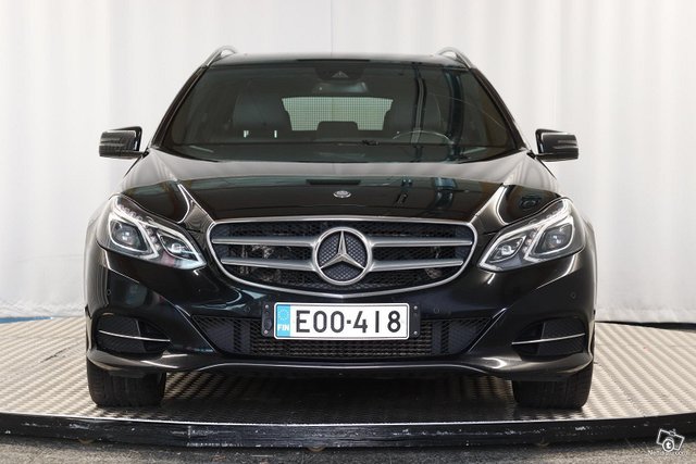 Mercedes-Benz E 5