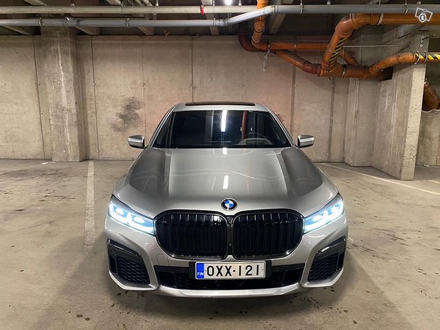 BMW 745Le XDrive