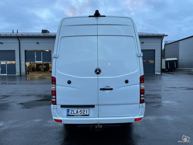 Mercedes-Benz Sprinter 4