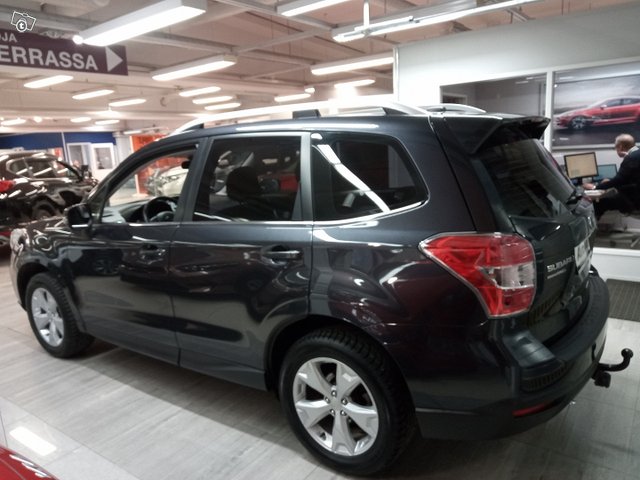 SUBARU Forester 15