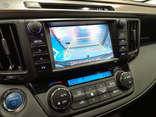 Toyota RAV4 8