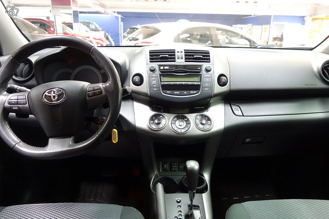 Toyota RAV4 4
